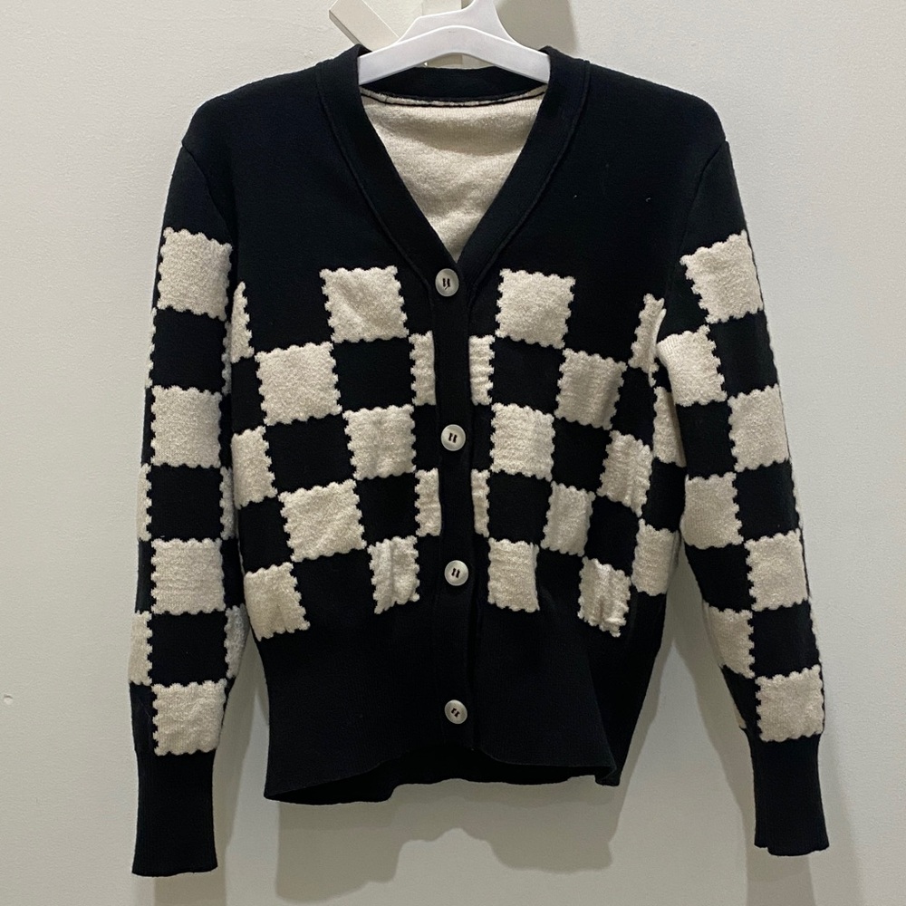 Black and White Checkered Women's Sweater NWOT